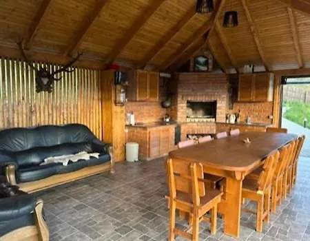 трембіта з сауною та чаном Villa Rakhiv