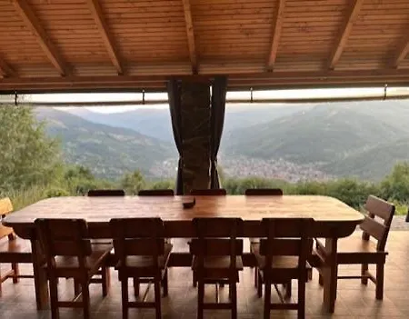 трембіта з сауною та чаном Villa